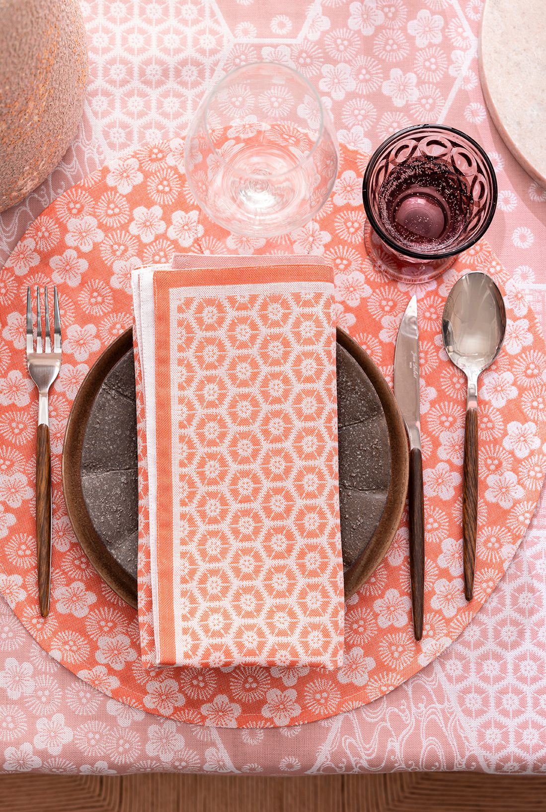 Wagara - Coated Cotton Tablecloths & Placemats