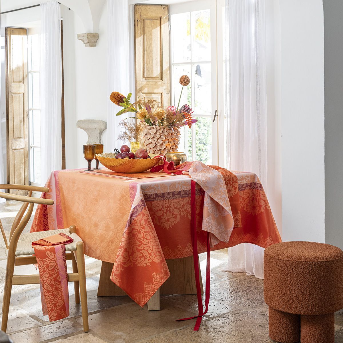 Mumbai - Tablecloth, Napkins & Runner