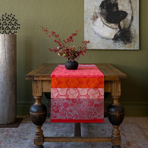 Cottage Tablecloths, Napkins & Runners