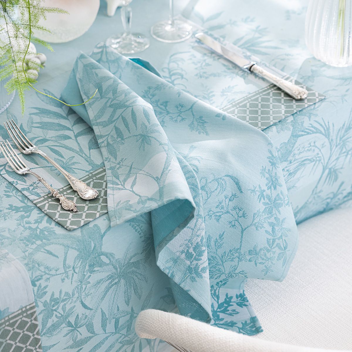 Jardin d'Eden - Tablecloth, Placemats, Napkins & Runner