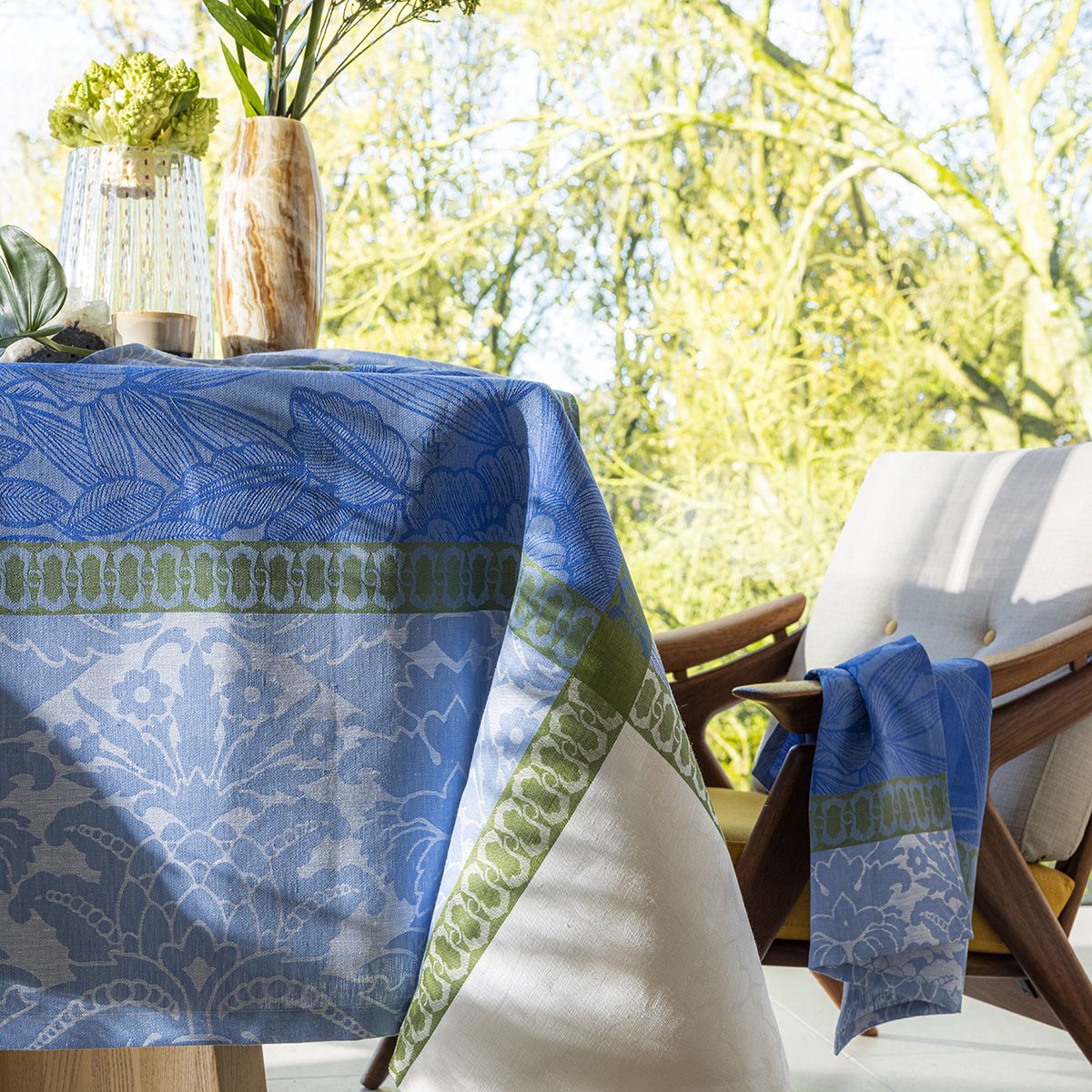 Escapade Tropicale - Linen Tablecloth, Placemats, Napkins & Runner