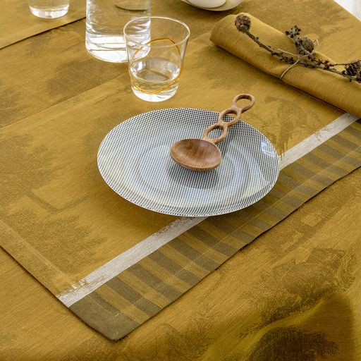 Souveraine Tablecloths, Napkins & Placemats