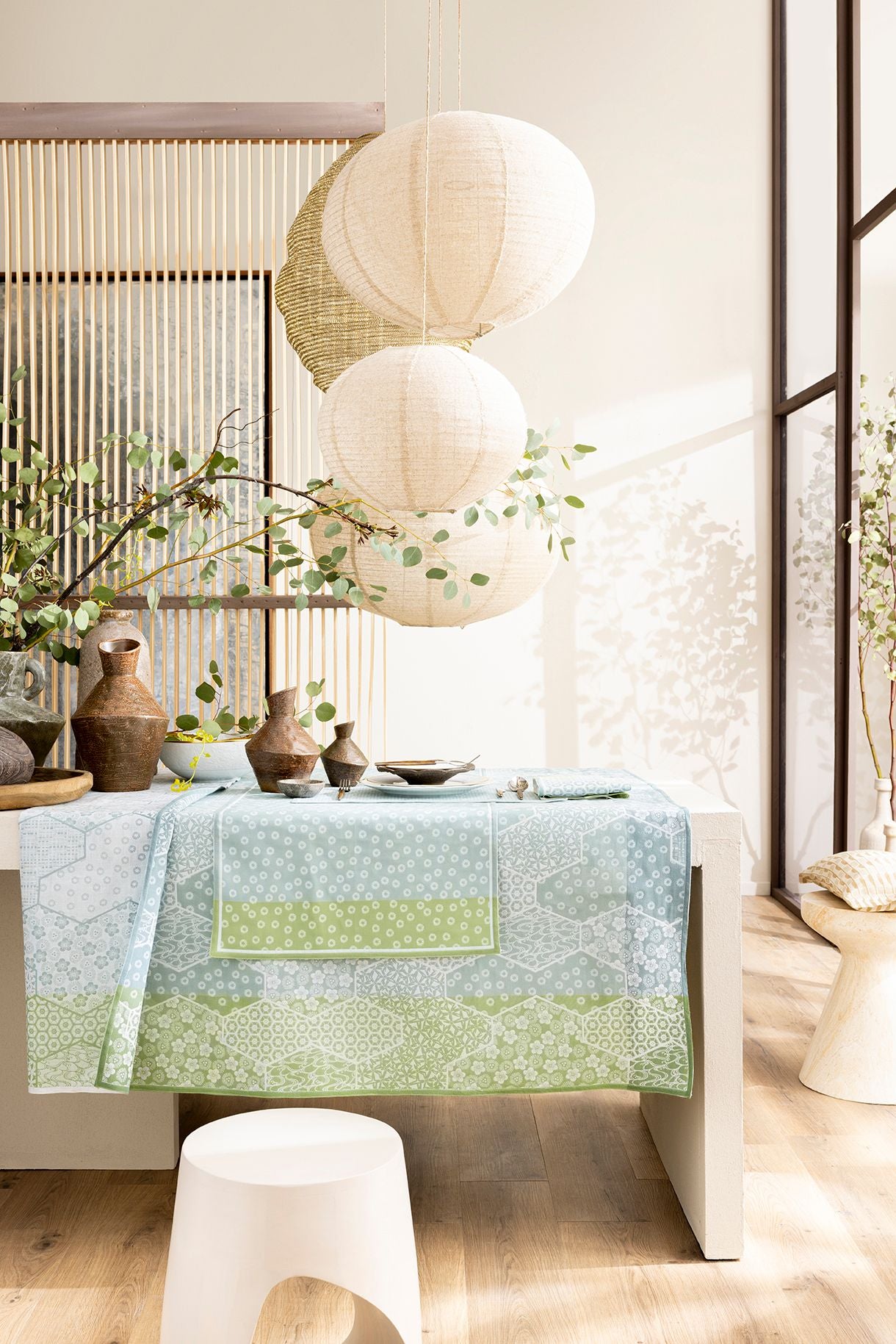 Wagara - Coated Cotton Tablecloths & Placemats
