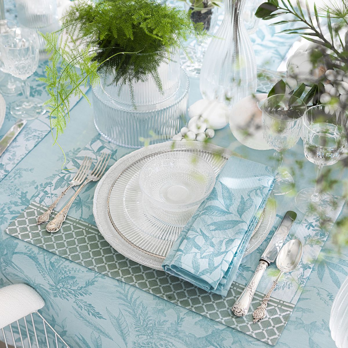 Jardin d'Eden - Tablecloth, Placemats, Napkins & Runner