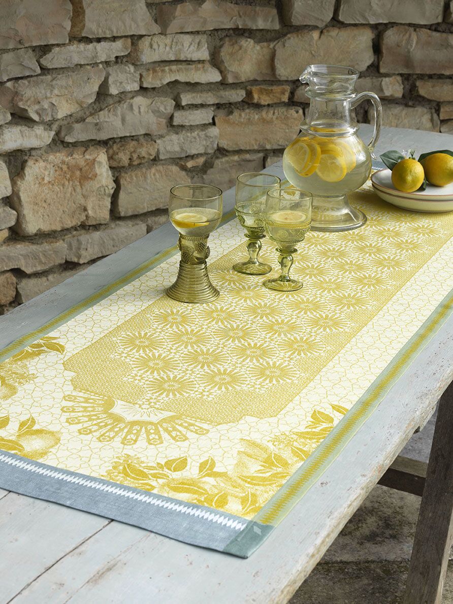 Jardin D'Orient - Linen Tablecloth, Placemats, Napkins & Runners