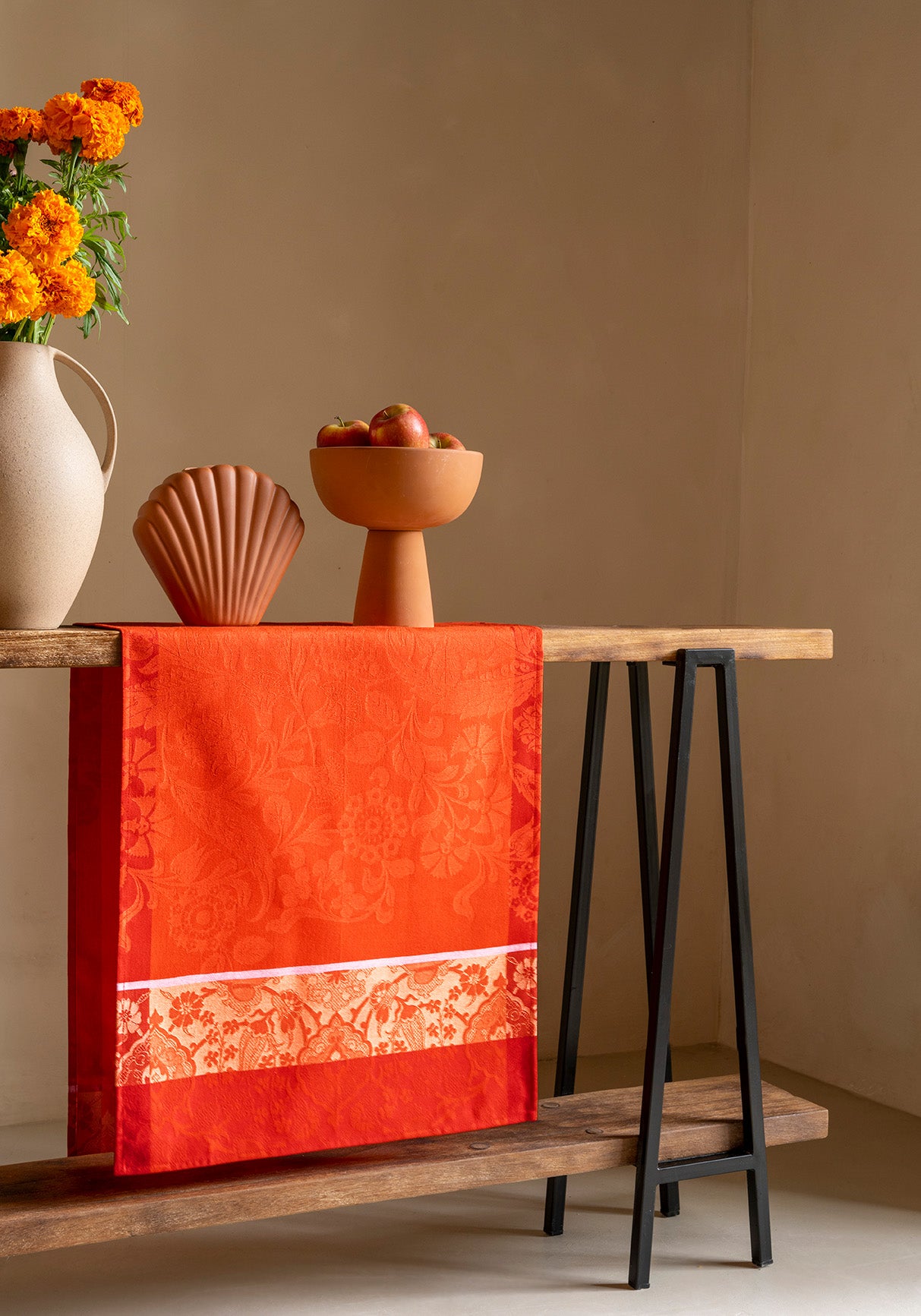 Voyage Iconique - Tablecloth, Placemat, Napkins & Runners