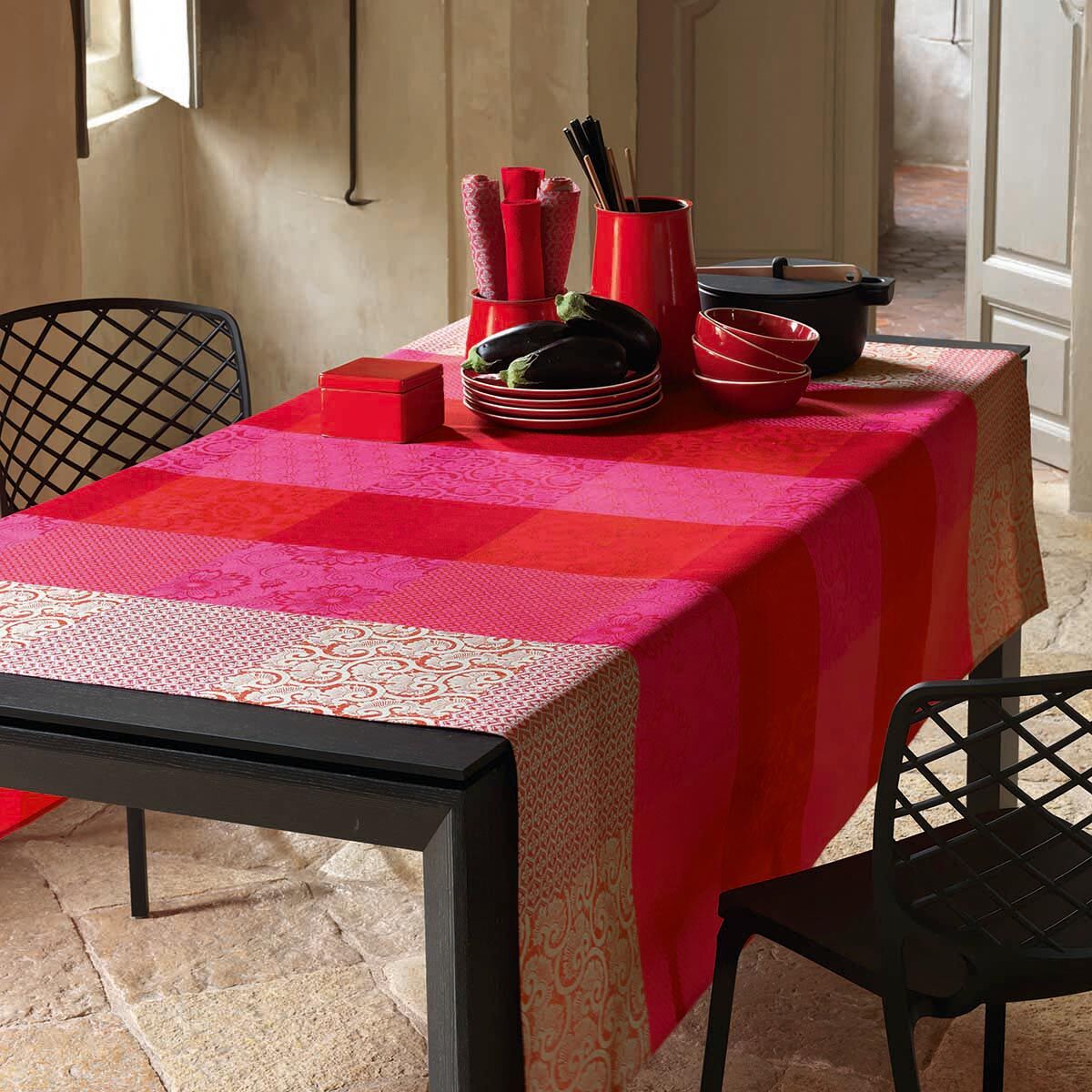 Fleurs de Kyoto Coated Tablecloth, Placemats & Napkins