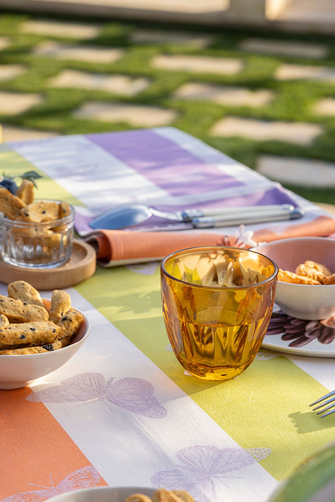 Bal des Papillons - Coated Cotton Tablecloths & Placemats
