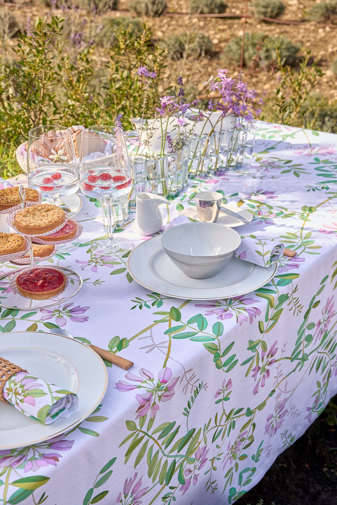 Pois de Senteur - Linen/Cotton Tablecloths, Napkins & Runners