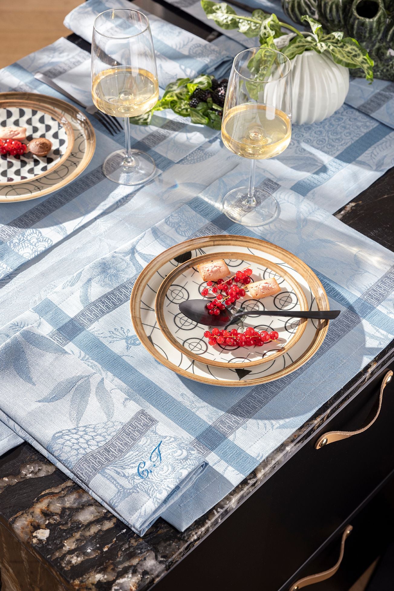 A l'Orangerie - Linen Tablecloth, Placemats, Napkins & Runners