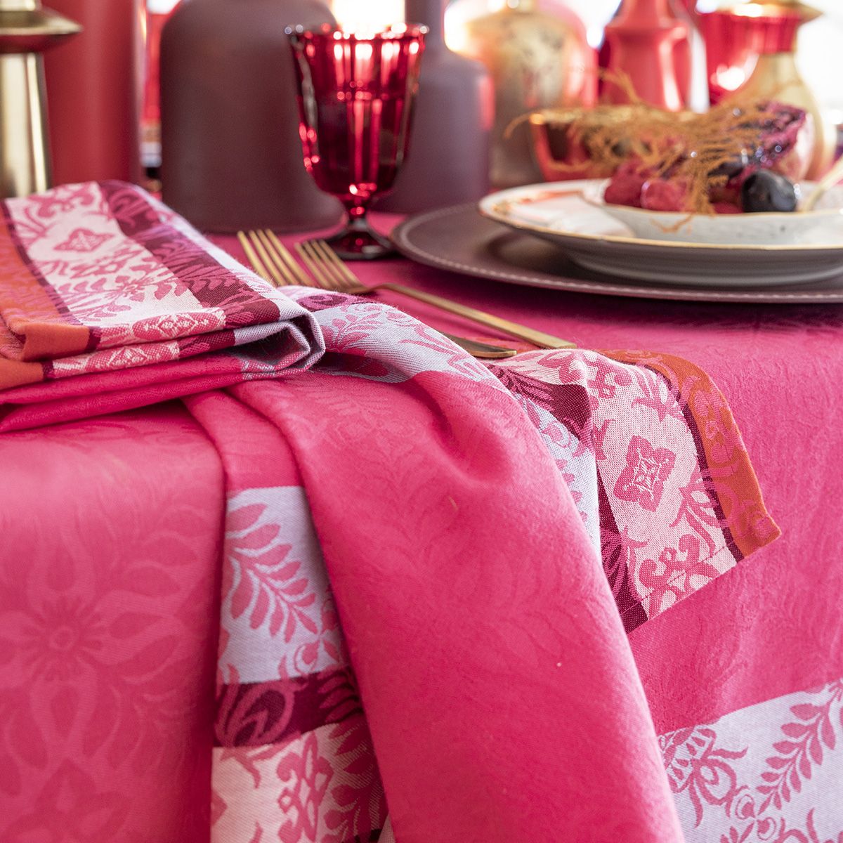 Mumbai - Coated Tablecloths & Placemats