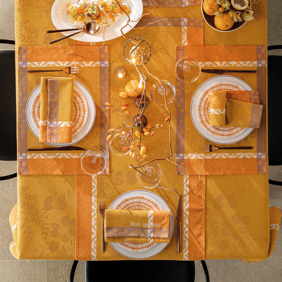 Manor Lane - Coated Cotton Tablecloths & Placemats