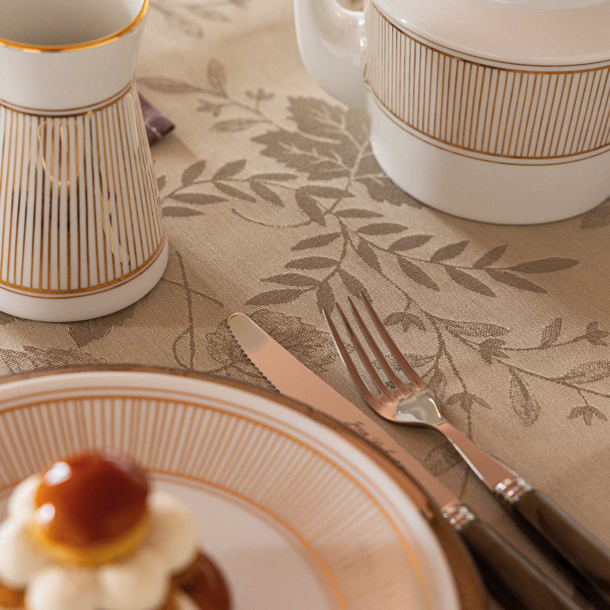 Manor Lane - Cotton Tablecloths, Napkins & Runner