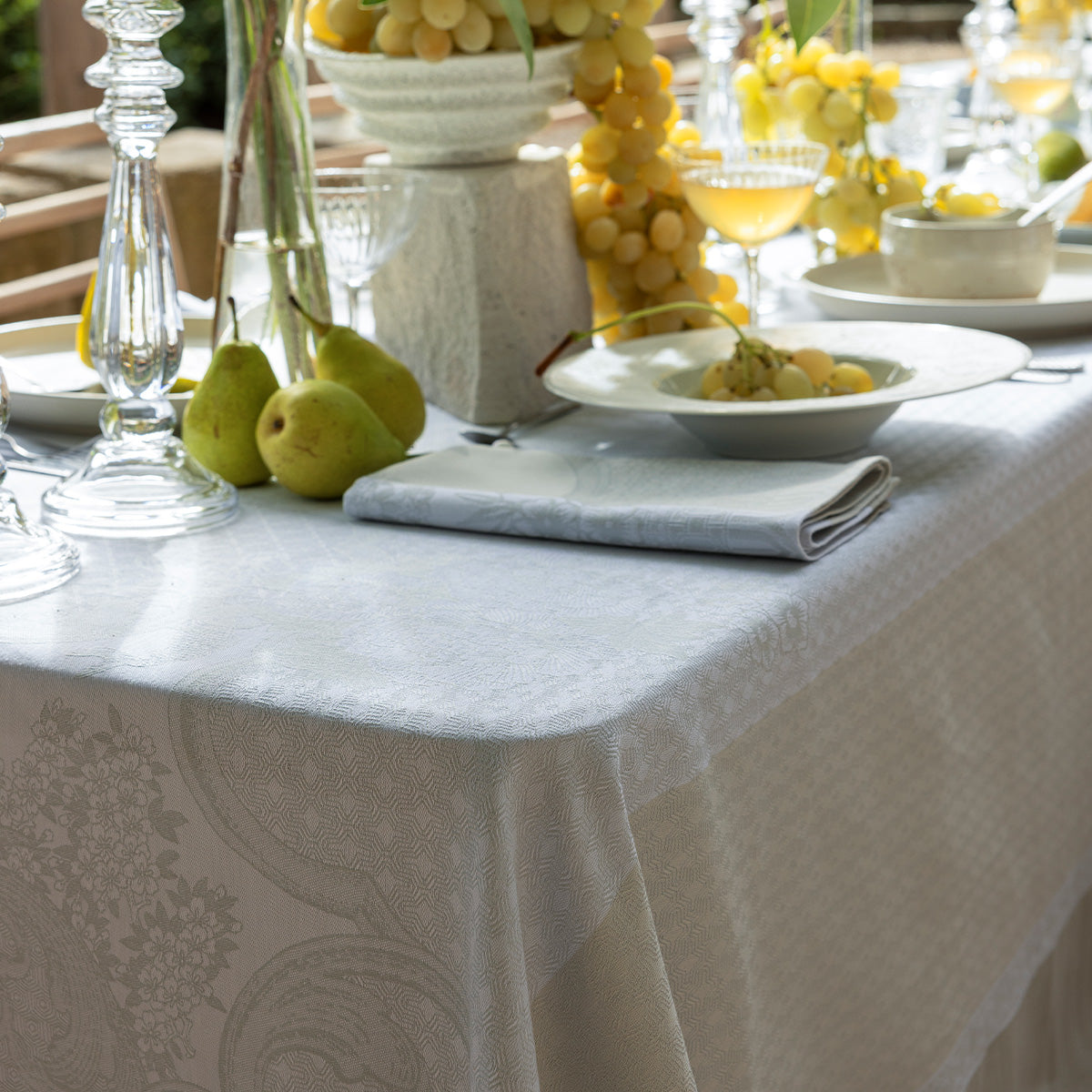 Promenade Imperiale - Cotton Tablecloths, Napkins & Runners