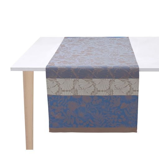 Cottage Cotton Tablecloths, Napkins & Runners