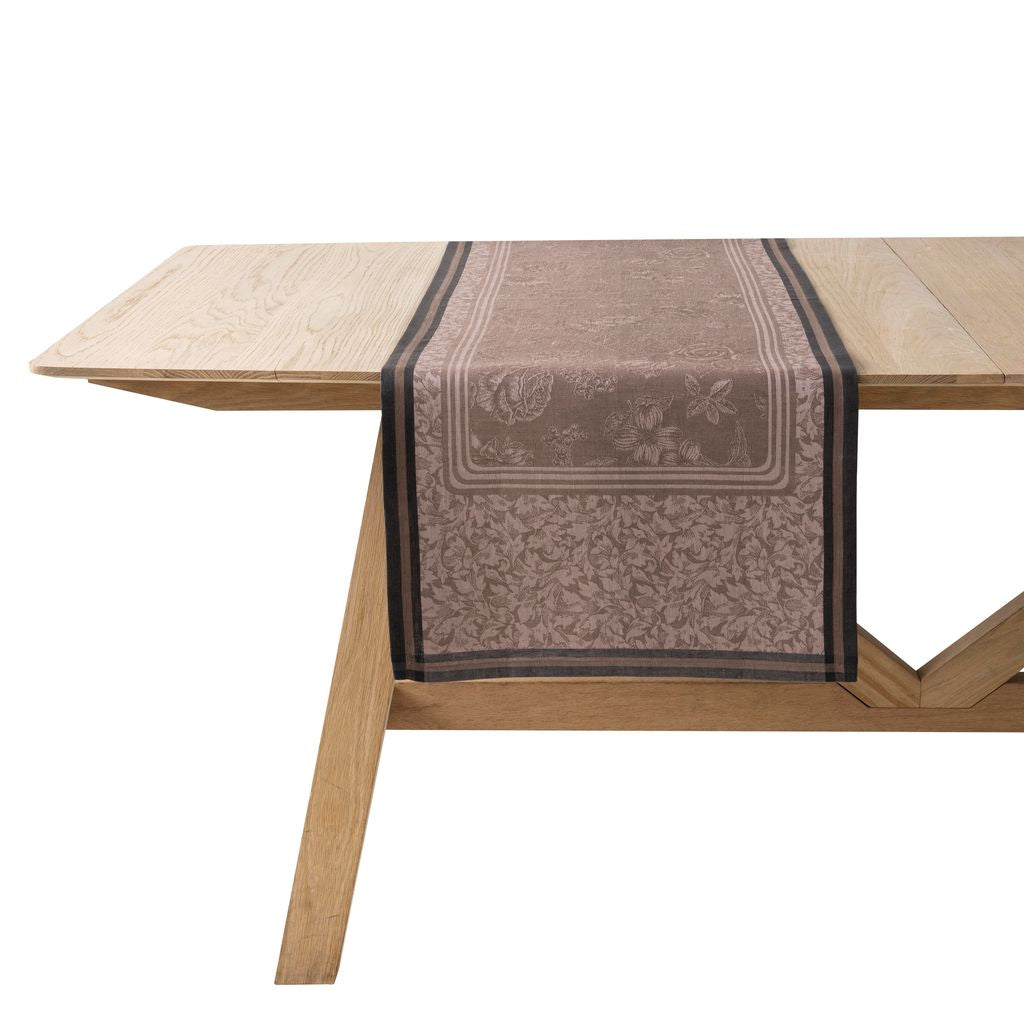 Romance - Linen Tablecloths, Placemats, Napkins & Runners