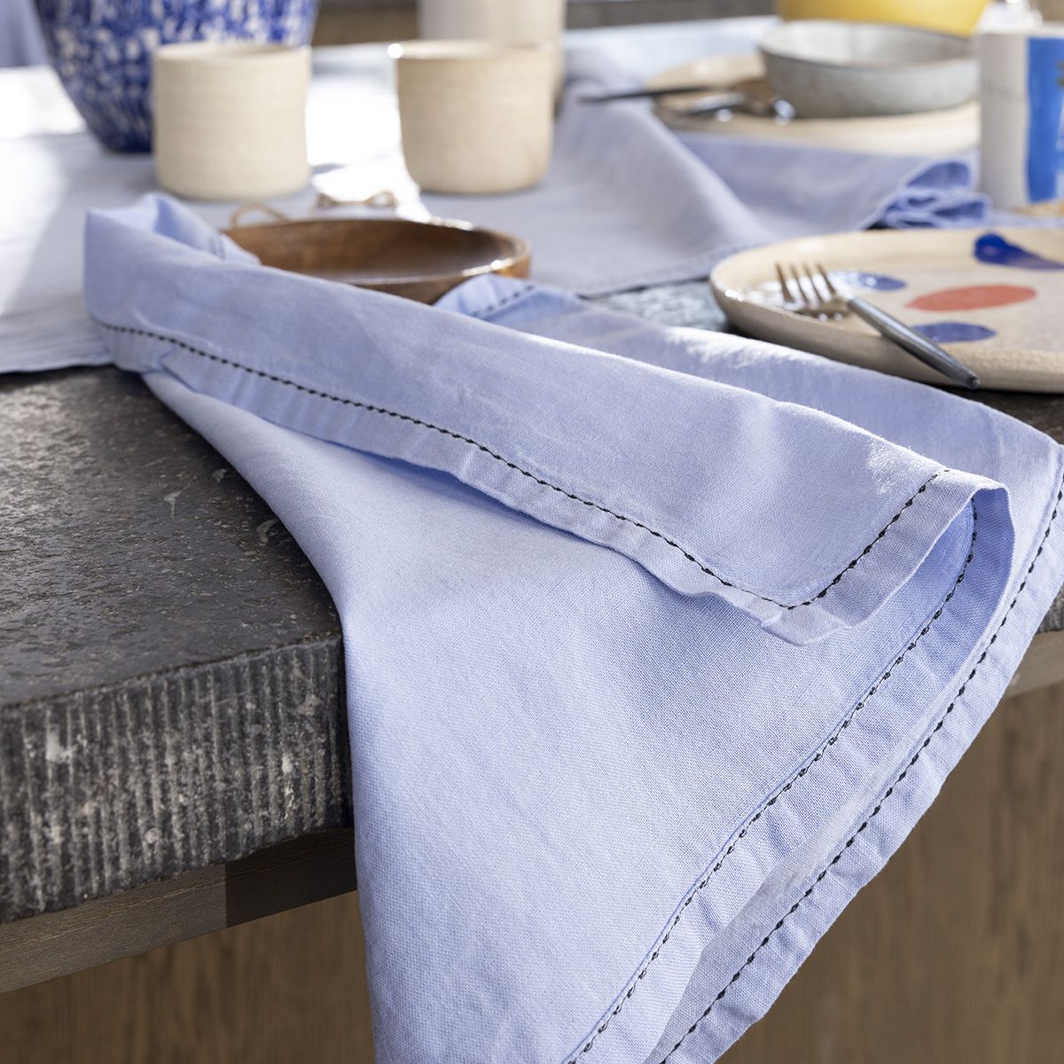 Nuances - Cotton and Linen Tablecloth, Napkins & Runner