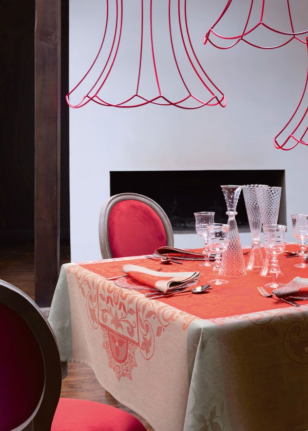 Venezia Linen Tablecloth, Placemats, Napkins & Runners