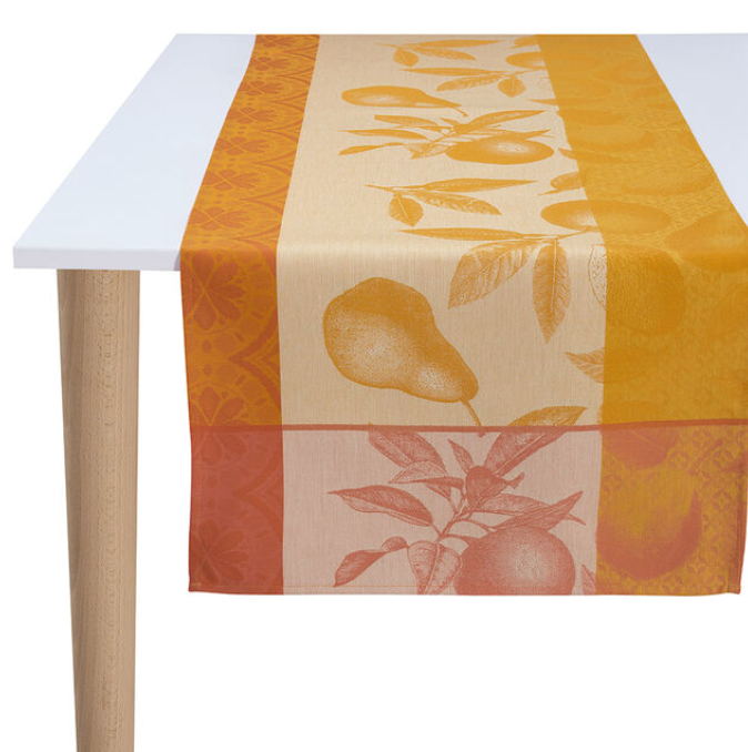 Arriere-Pays Tablecloth, Napkins & Runners
