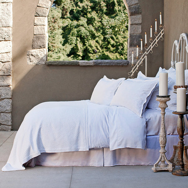 Sereno Matelassé Coverlet and Shams