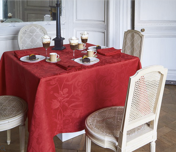 Tivoli Tablecloth, Runner, Placemats & Napkins