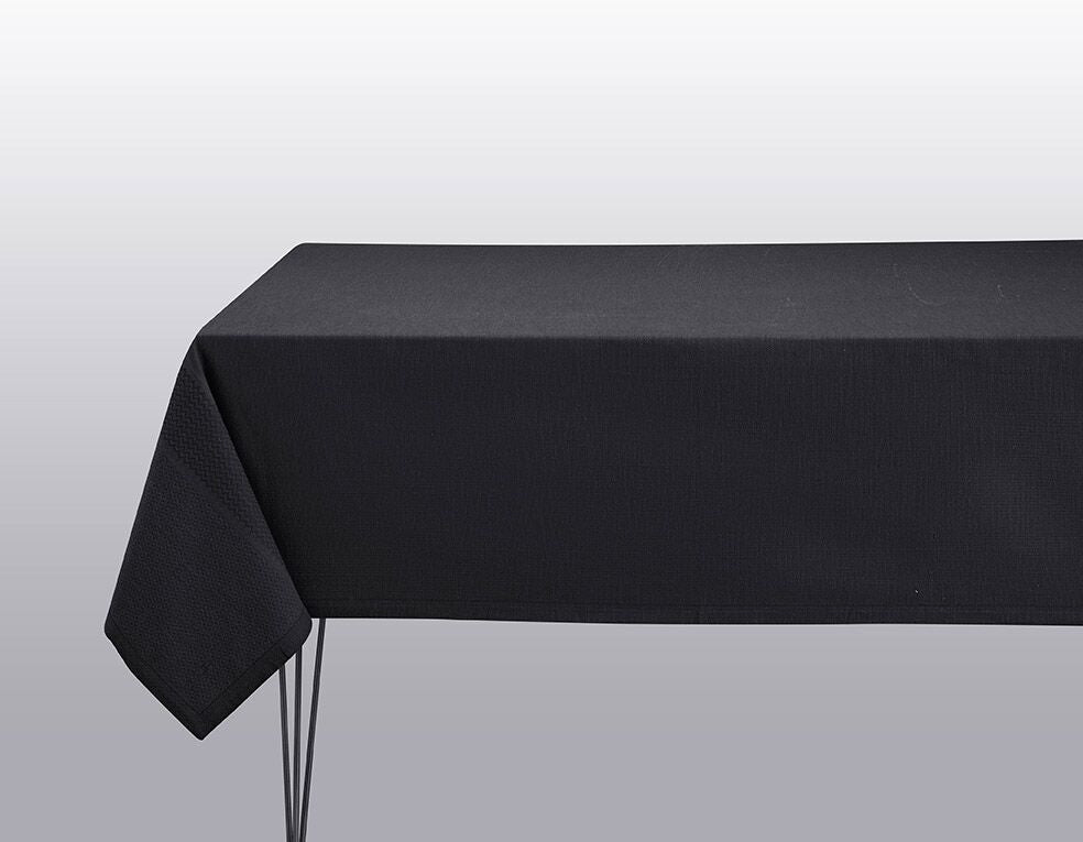Slow Life Tablecloths &  Napkins